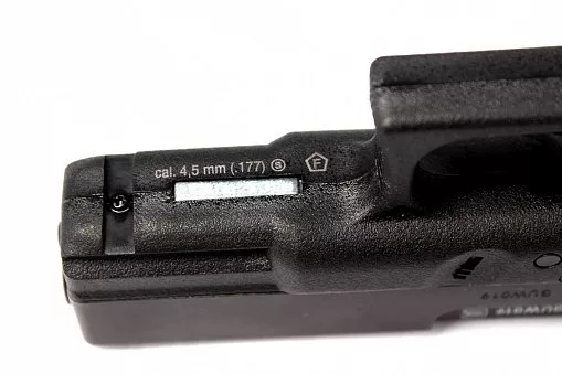 Пистолет пневматический Umarex Glock 19 кал.4,5мм